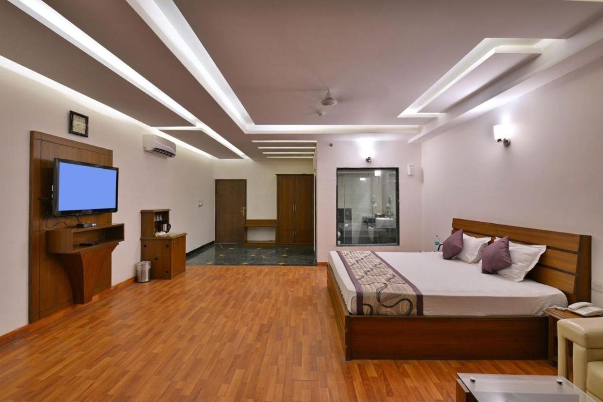 Modi Hotel & Resorts Pinjaur Dış mekan fotoğraf