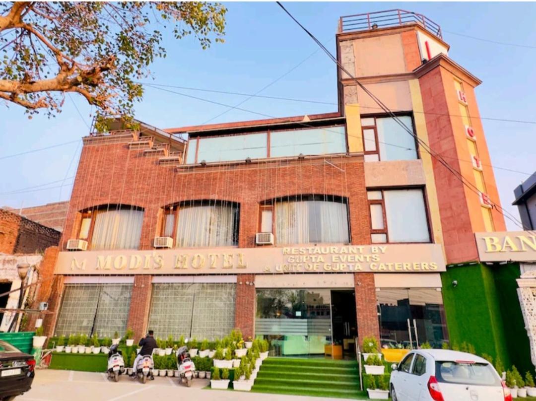 Modi Hotel & Resorts Pinjaur Dış mekan fotoğraf